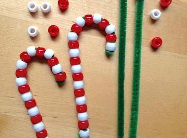 DIY pipe cleaner ornaments