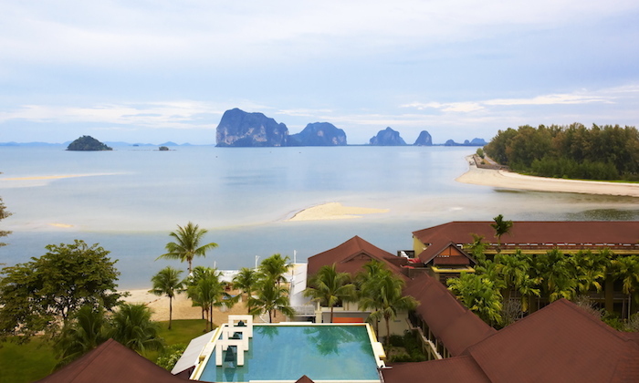 Anantara Si Kao Resort_and_Andaman_Sea_panorama