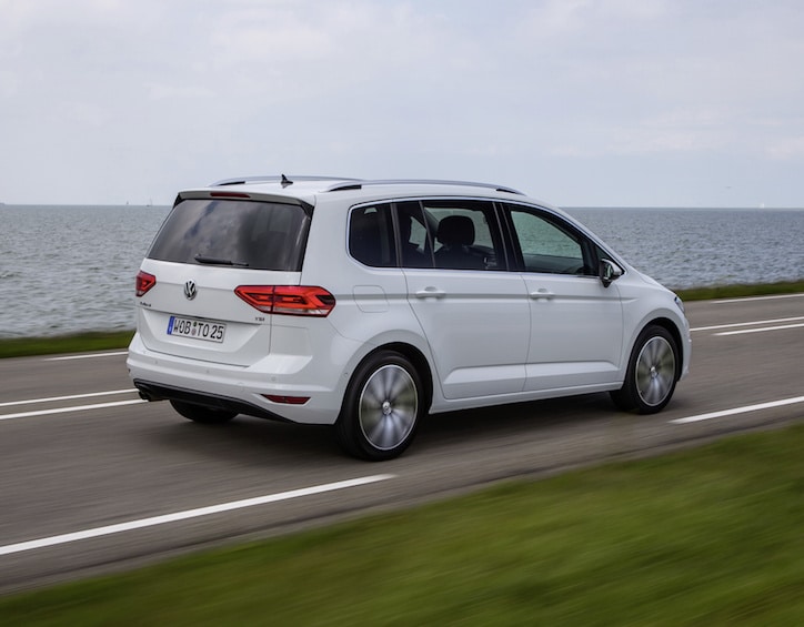 schedule a volkswagen touran test drive in singapore