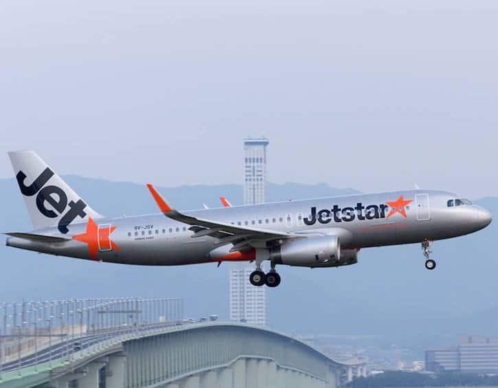 jetstar flight plane