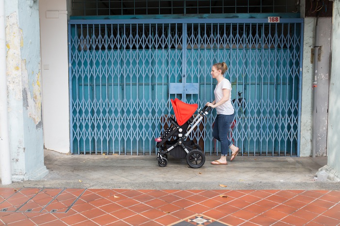 Bugaboo-Stroller-Reviews-Cameleon3-Blue-Wall