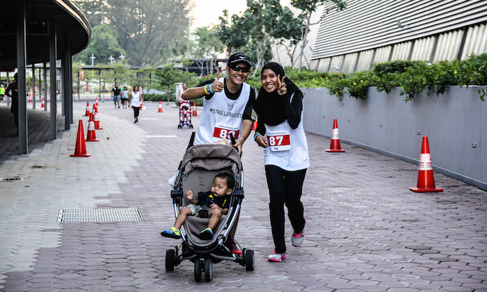 stroller race