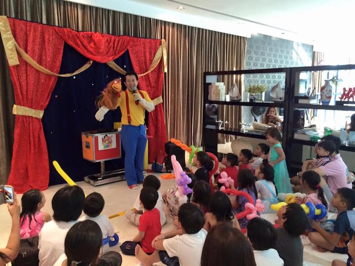 Kids Parties in Singapore: Alex The Magician