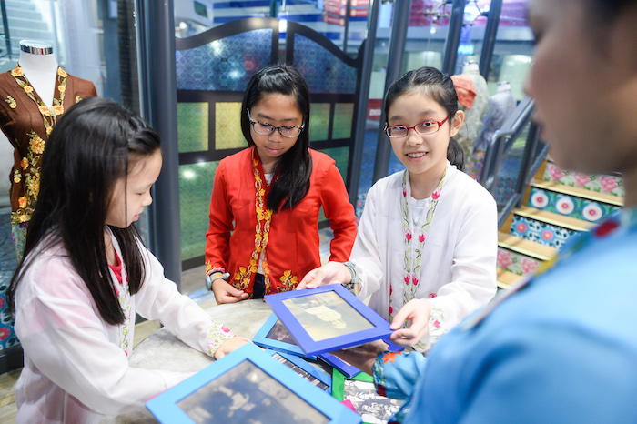 peranakan costumes at kidzania