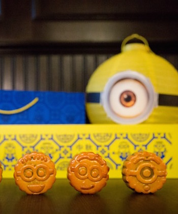 minion-mooncake-sentosa