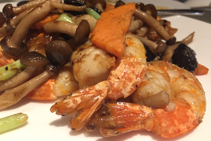 summer-palace-cantonese-gluten-free-prawns-shimeji-mushrooms