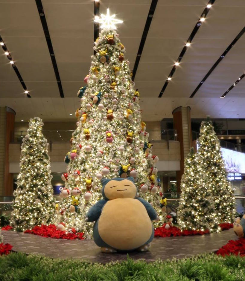 christmas-lights-singapore-changi-airport-terminal-2-131216