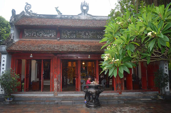 temple of heaven in hanoi vietnam
