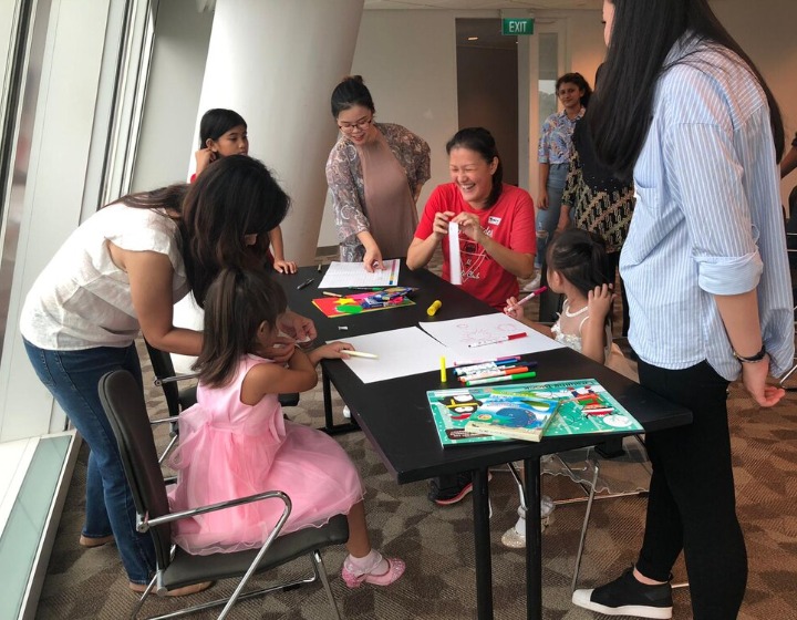 Volunteer in Singapore - New Life Stories