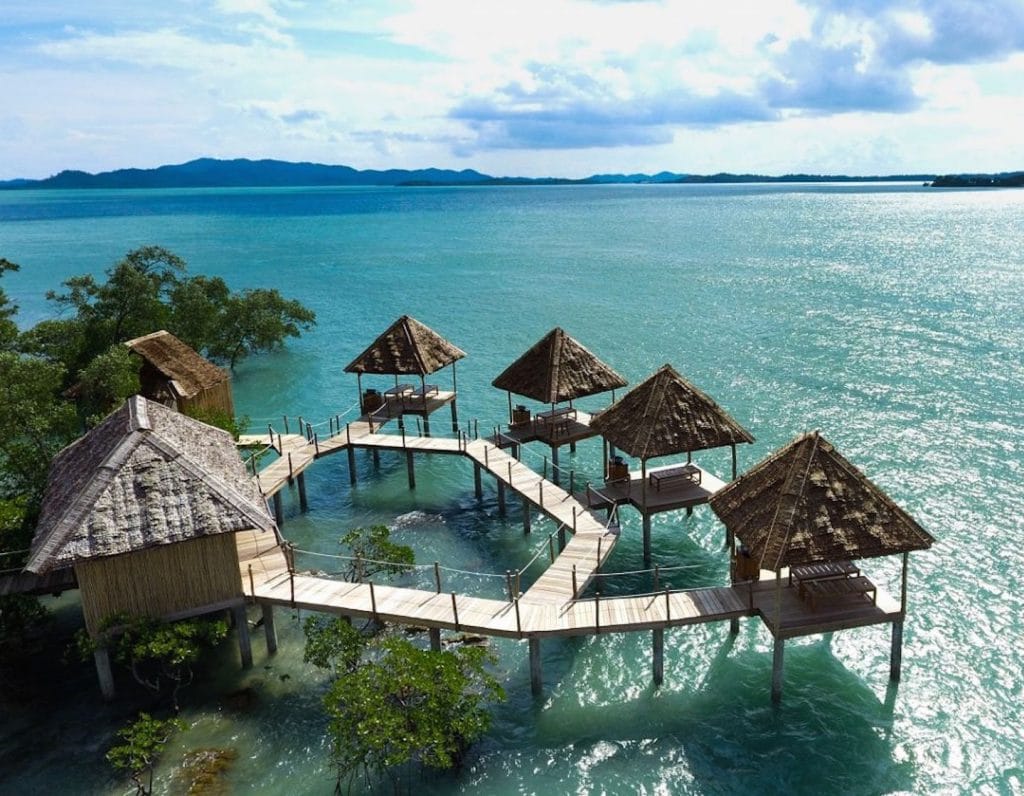 island-getaways-no-flights-singapore-telunas-resorts-hero-180207