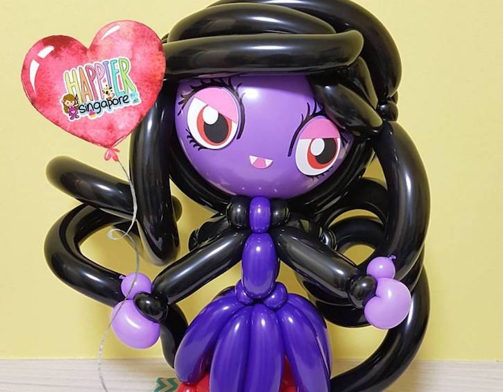 happier-sg-party-decor-halloween-balloon-twisting