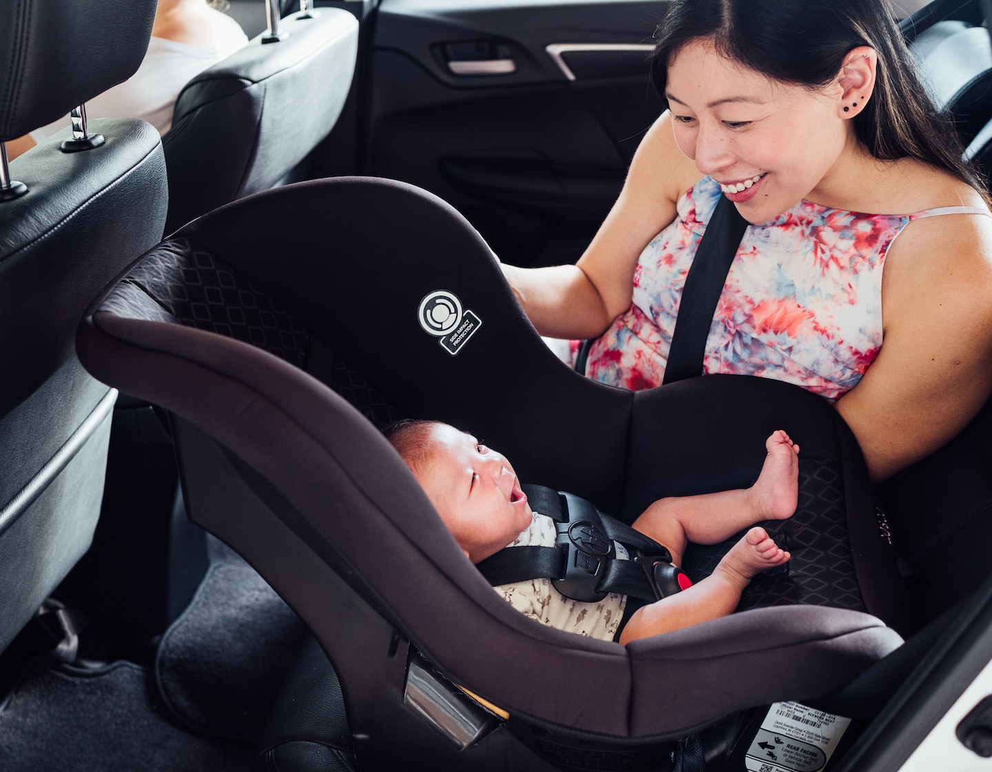 Бустер такси ребенок. Rear facing car Seat. Бустер Taxi. Car Bed car Seats for Newborn. Maxi cosi CABRIOFIX размер.