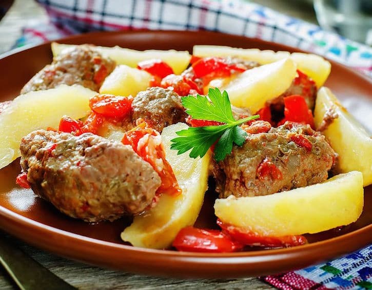 firinda-kofte-patates-baked-meatballs-potato-recipe