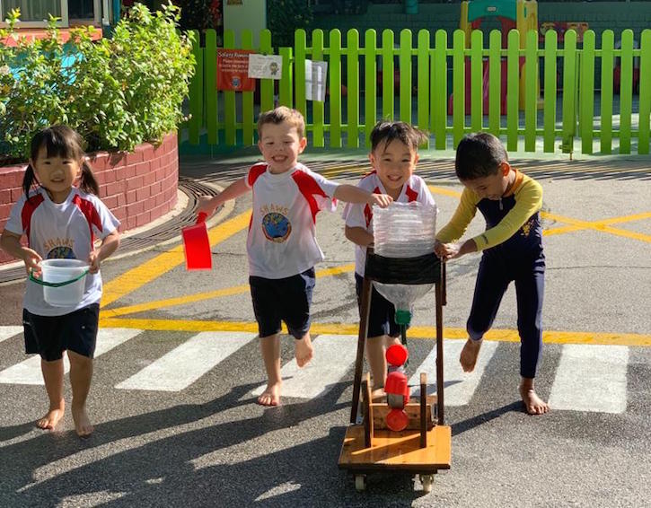 kids playing at shaws preschool