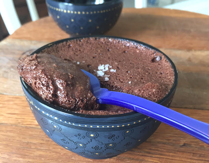 5 minute dark chocolate sea salt mousse