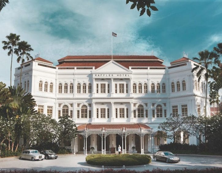 weekend in singapore raffles hotel facade