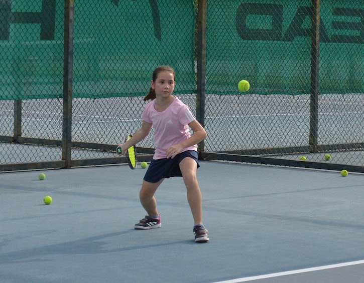 tennis coach in Singapore plus squash lessons at Tanglin Academy