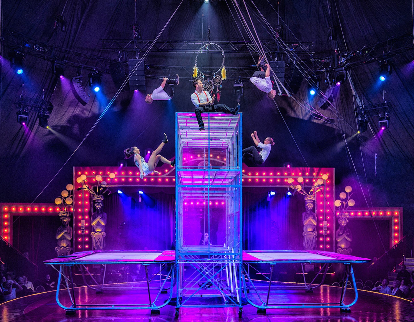Advise the circus school in Moscow or St. Petersburg. Where better to do 76 Advise the circus school in Moscow or St. Petersburg. Where better to do 22