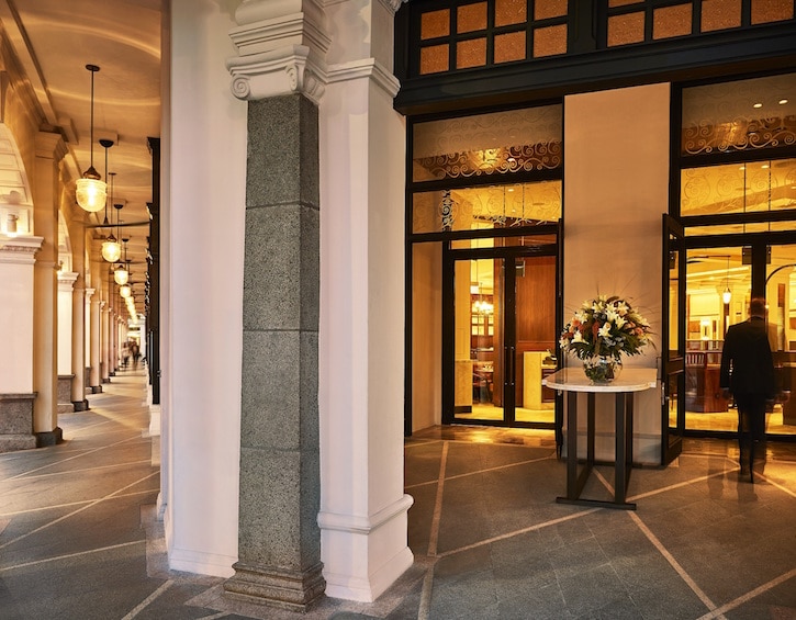 An elegant walkway outside Capitol Kempinski Hotel Singapore on Stamford Road