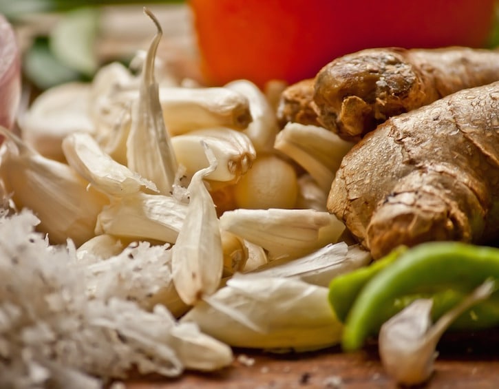 garlic is a superfood to boost the immune system
