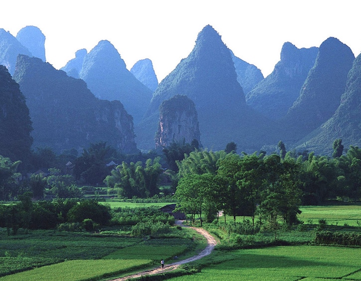 girls trip yangshuo mountain retreat china