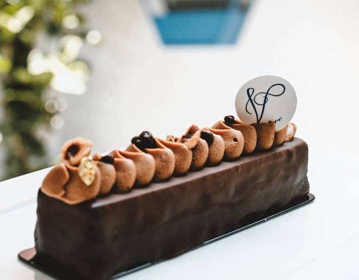 Voyage Patisserie opens in Tiong Bahru with pretty cakes and pastries (Image: Voyage Patisserie)