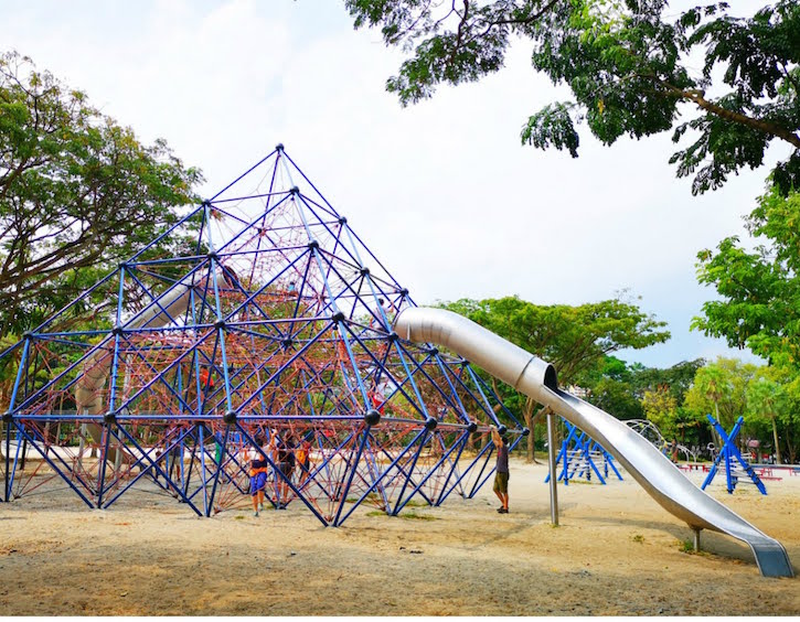 things to do with kids in singapore west coast park playground climbing structure