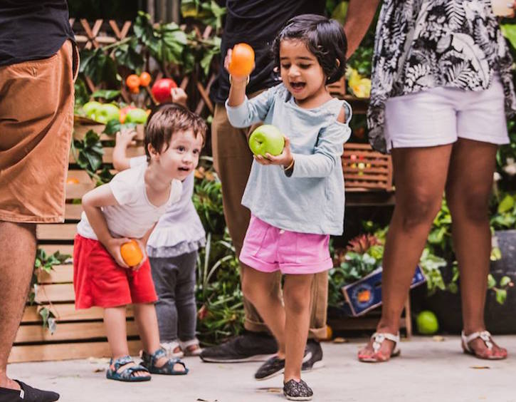 kids friendly cafes and restaurants with playground
