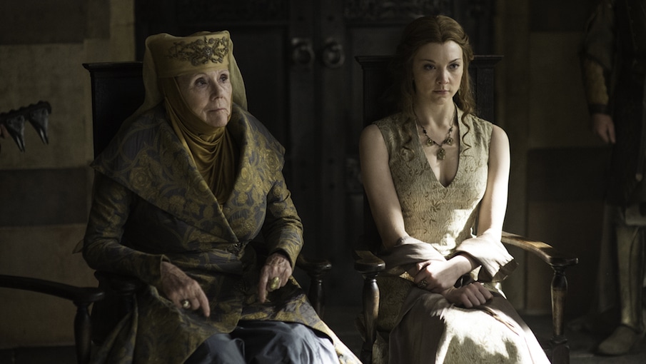 Elenna Tyrell the Queen of Thorns with her granddaughter Margaery Tyrell on Game of Thrones