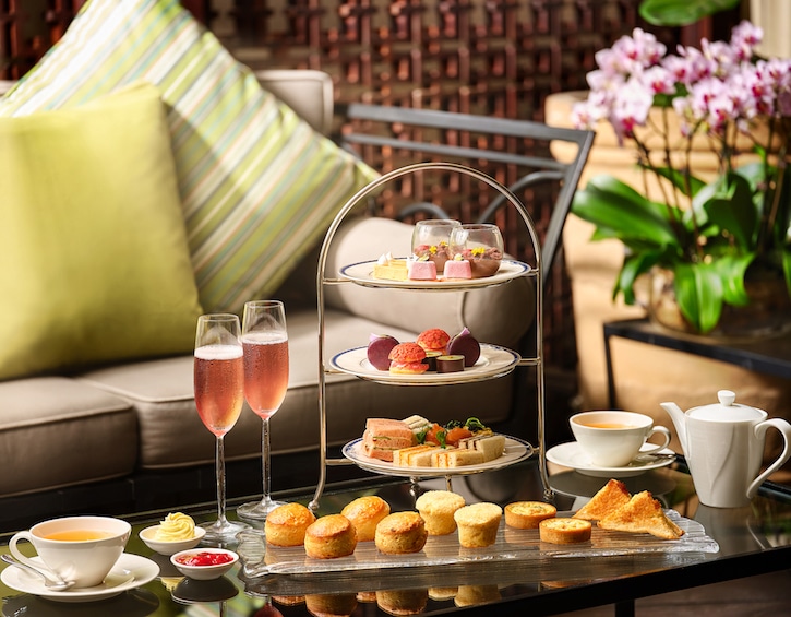 One-Ninety-Bar-Floral-AfternoonTea