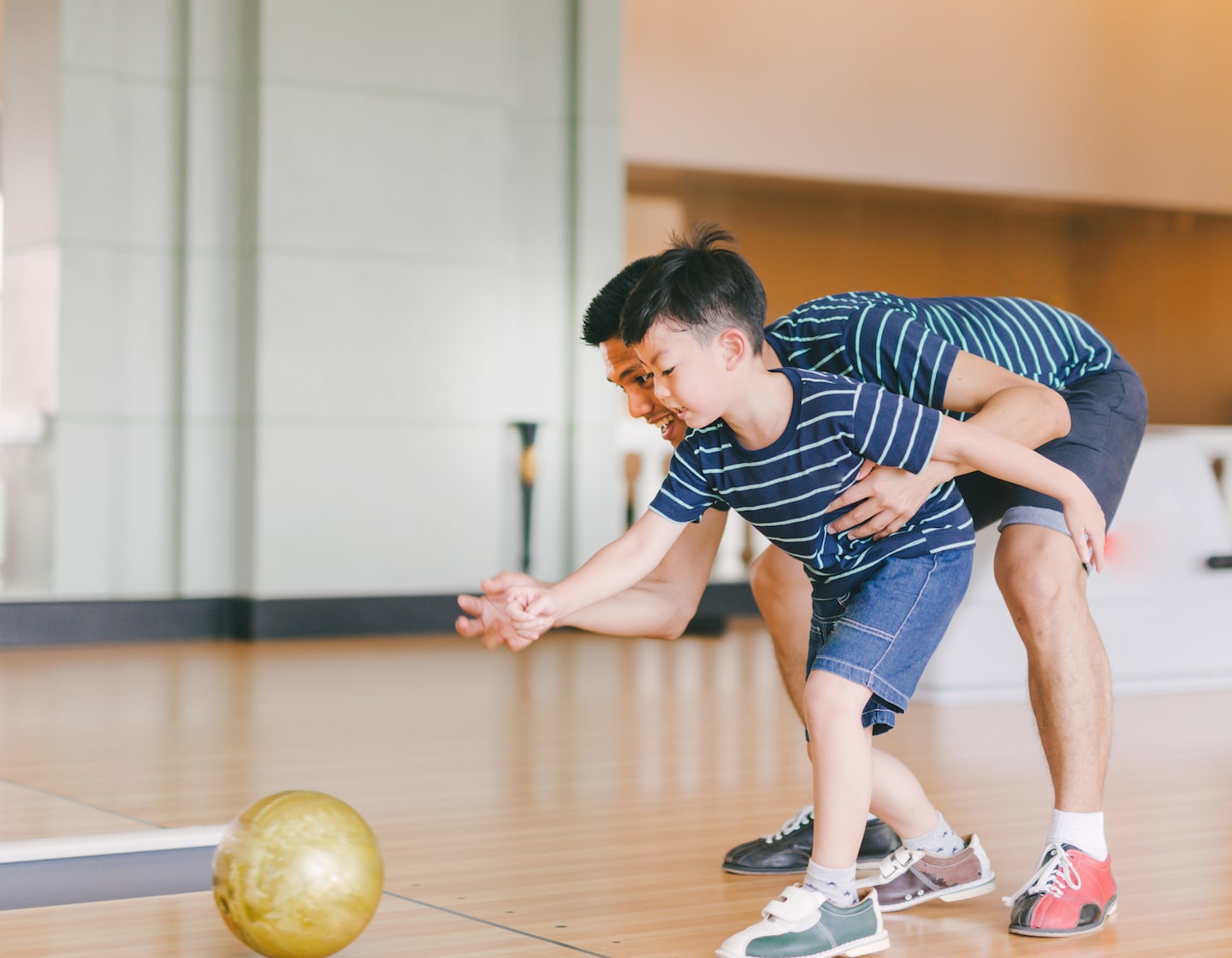bowling singapore kids teens families