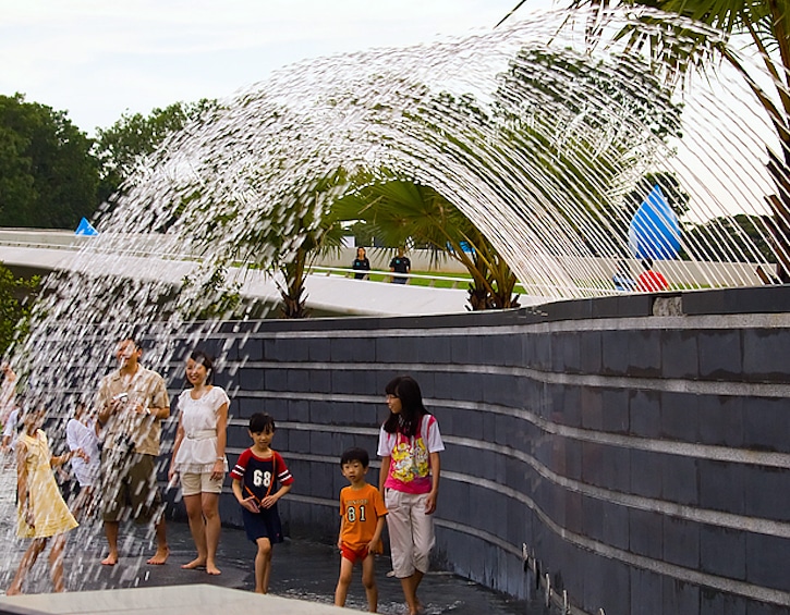water playground singapore marina barrage water fountain water play