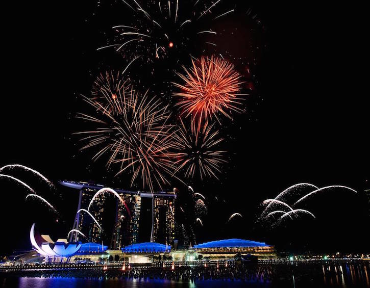 marina-bay-sands-fireworks