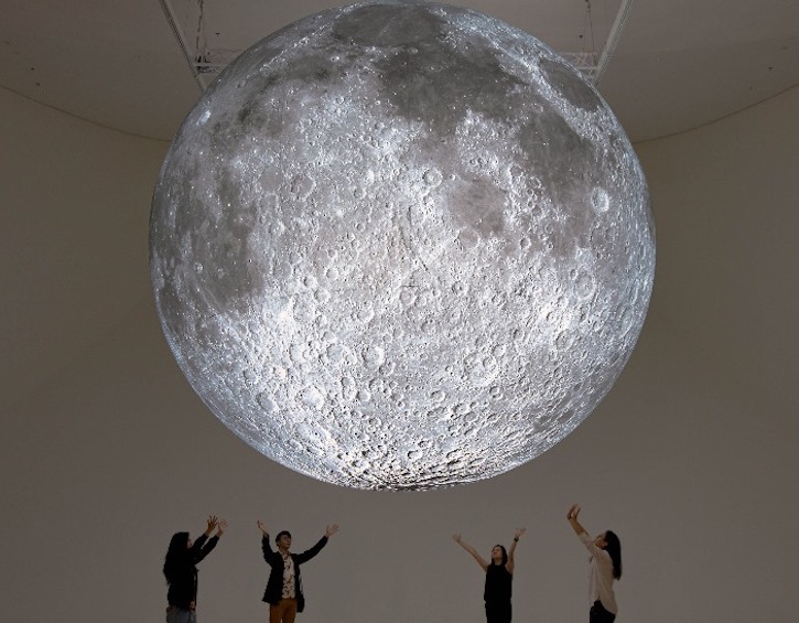 moongazers exhibition artscience museum