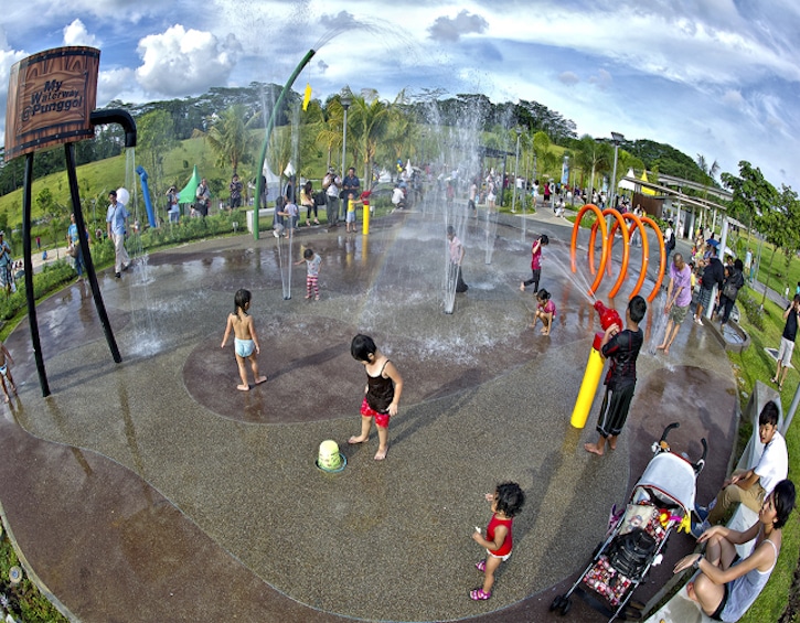 punggol waterway park water play free