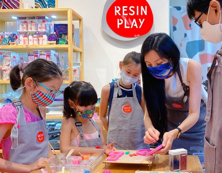 Christmas Events Singapore 2020 - Resin Play Kids Workshops
