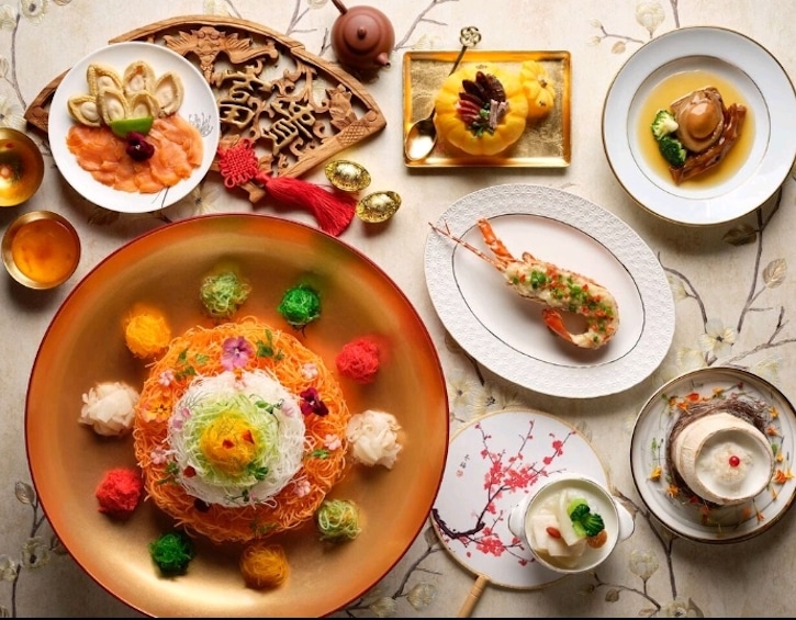 chinese new year dining cny dinner pan pacific hotel Yu Sheng Platter at Hai Tien Lo