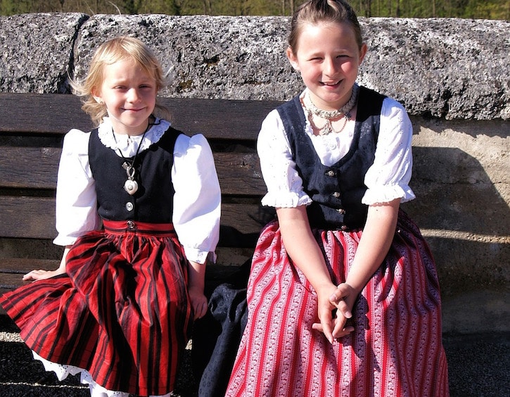 dirndl kids costume