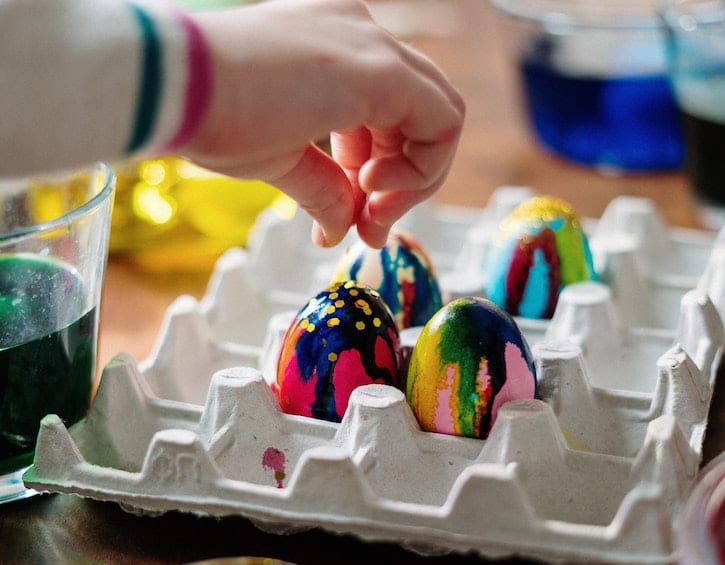 easter egg painting