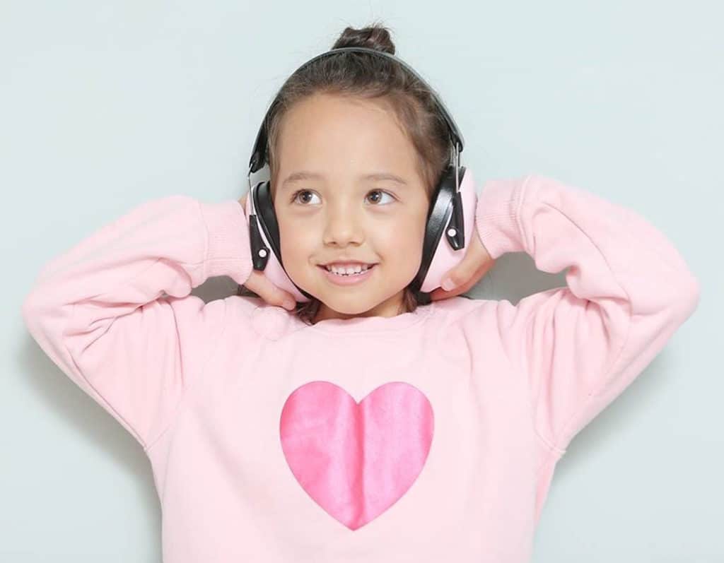 kids-podcasts-headphones-home