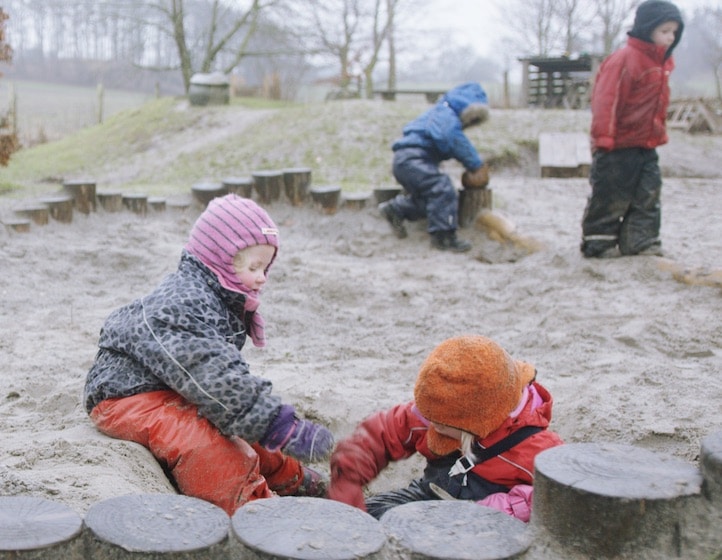 natureplay film forest kindergarten winter