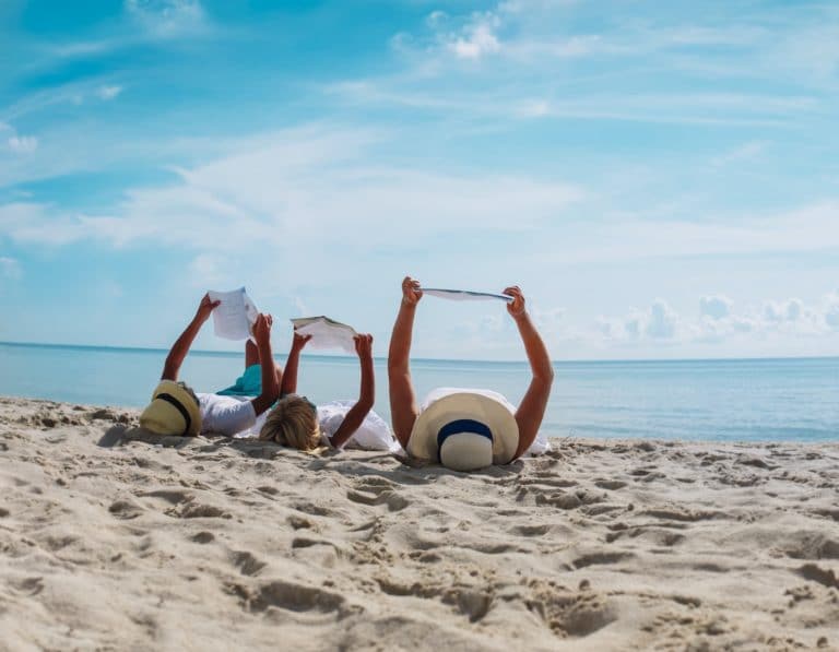 best books 2020 amazon singapore family reading on beach