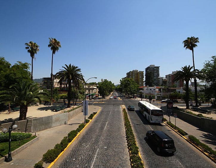 santiago chile Avenida Pedro de Valdivia