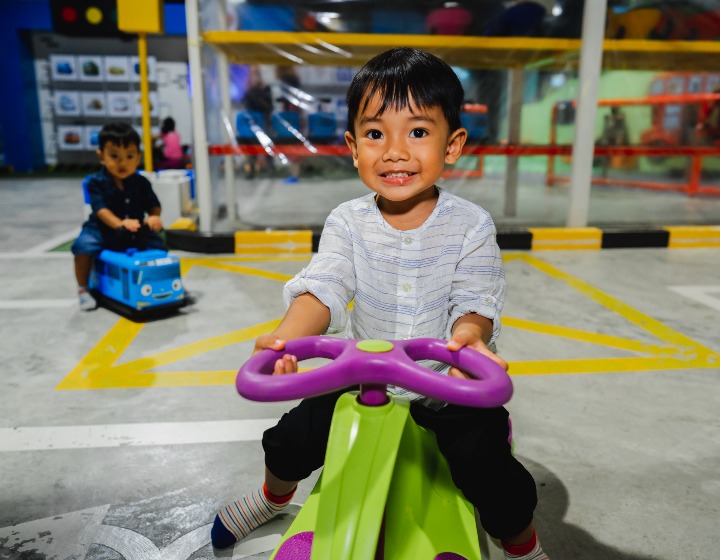 indoor playgrounds singapore - Tayo Station 2