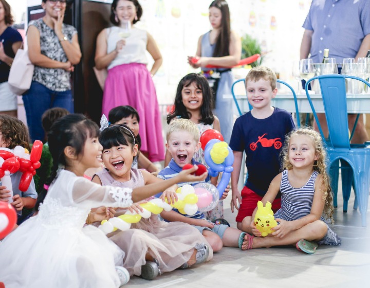 magicians in singapore - Jellybean Party entertainers