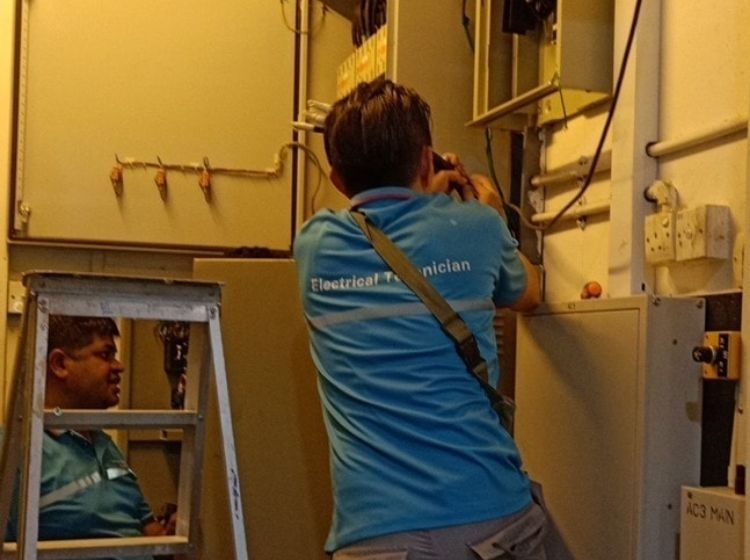 handyman in singapore-lito electrical services - fuse box repair