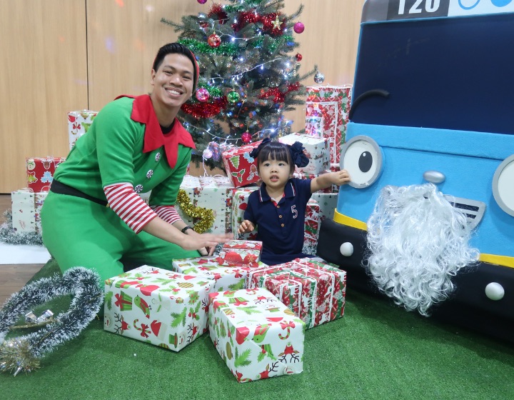 year end holiday activities at Pororo Park playground