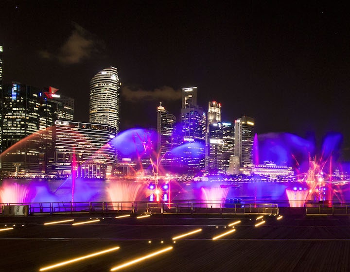 Nightly 8pm & 9pm Spectra Light & Water Show at Marina Bay Sands