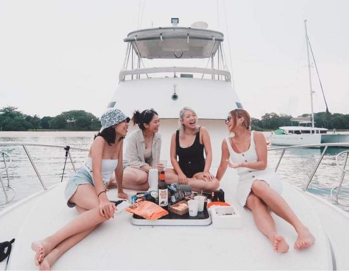 18 Best Yacht Rentals in Singapore for Parties, Fishing, Getaways