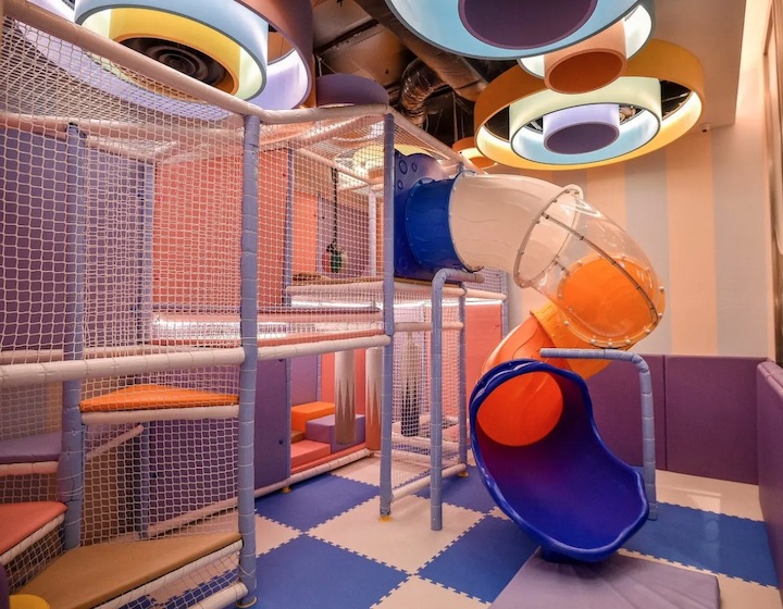 kid-friendly cafes and restaurants include Beauty in the Pot and its indoor playgrounds
